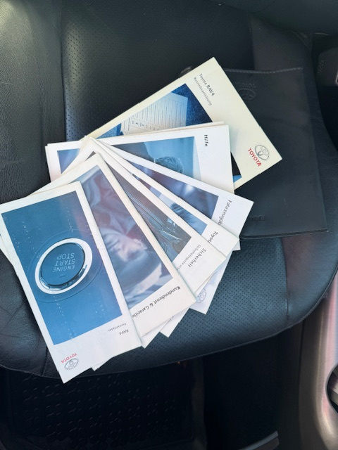 Toyota RAV4 2.2 D-4D AKONTACIA OD 0% - 19