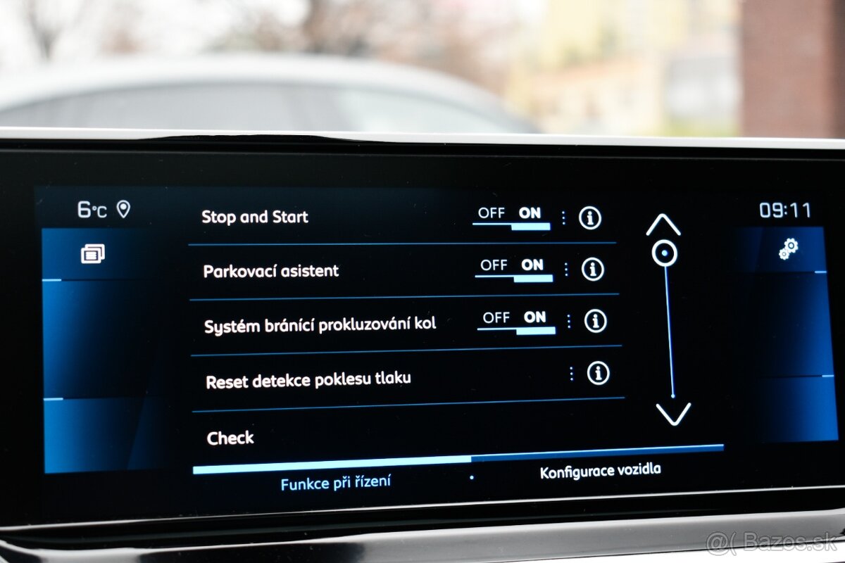 Peugeot 208 1.2 puretech ALLURE - 19