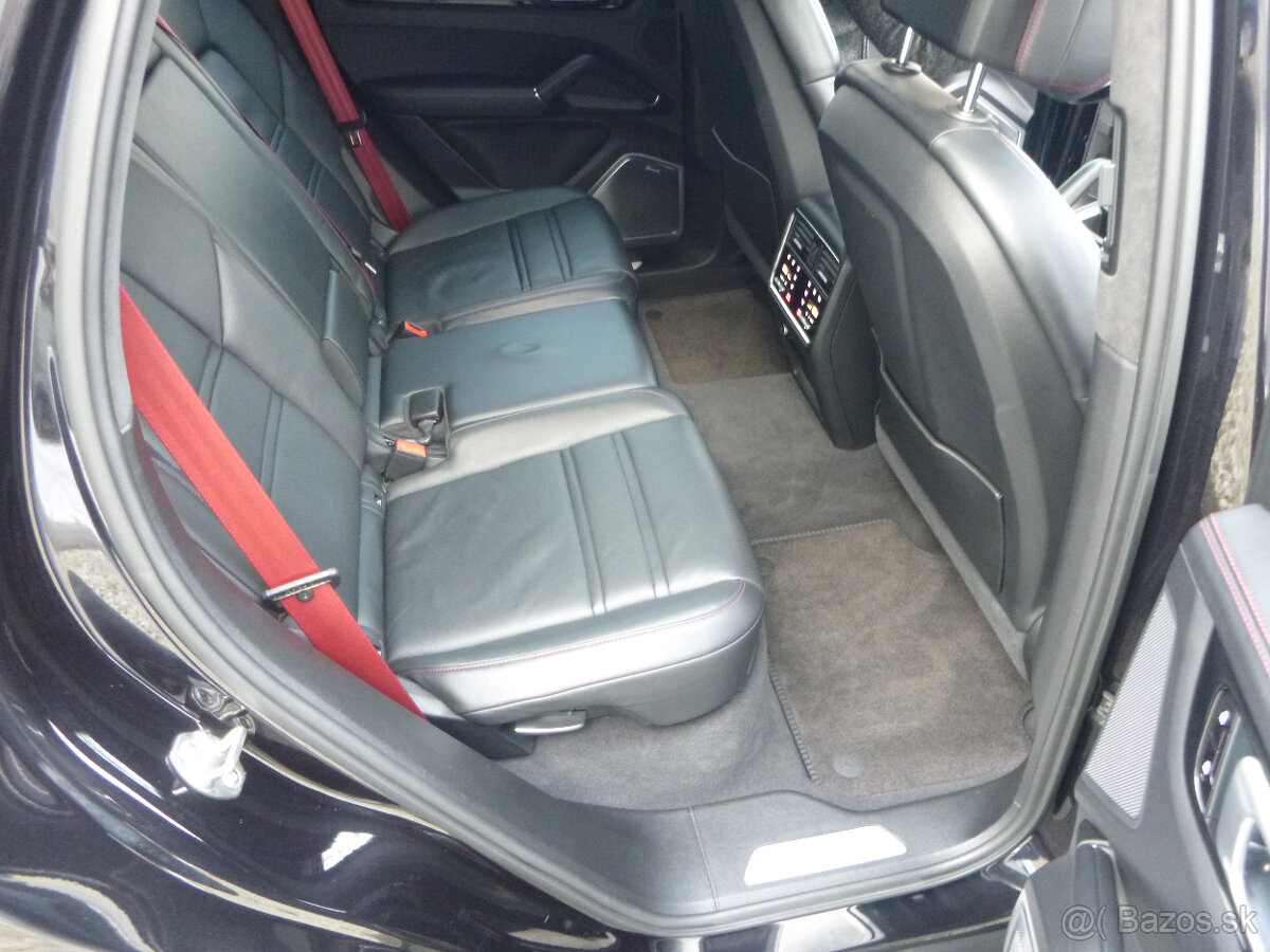 PORSCHE CAYENNE S 4X4 AT 2019 440 Ps - 19