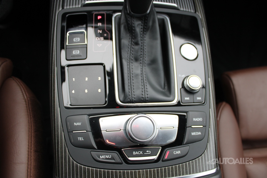 Audi A6 Avant 3,0 TDi DSG 160 kW QUATTRO, odpočet DPH - 19