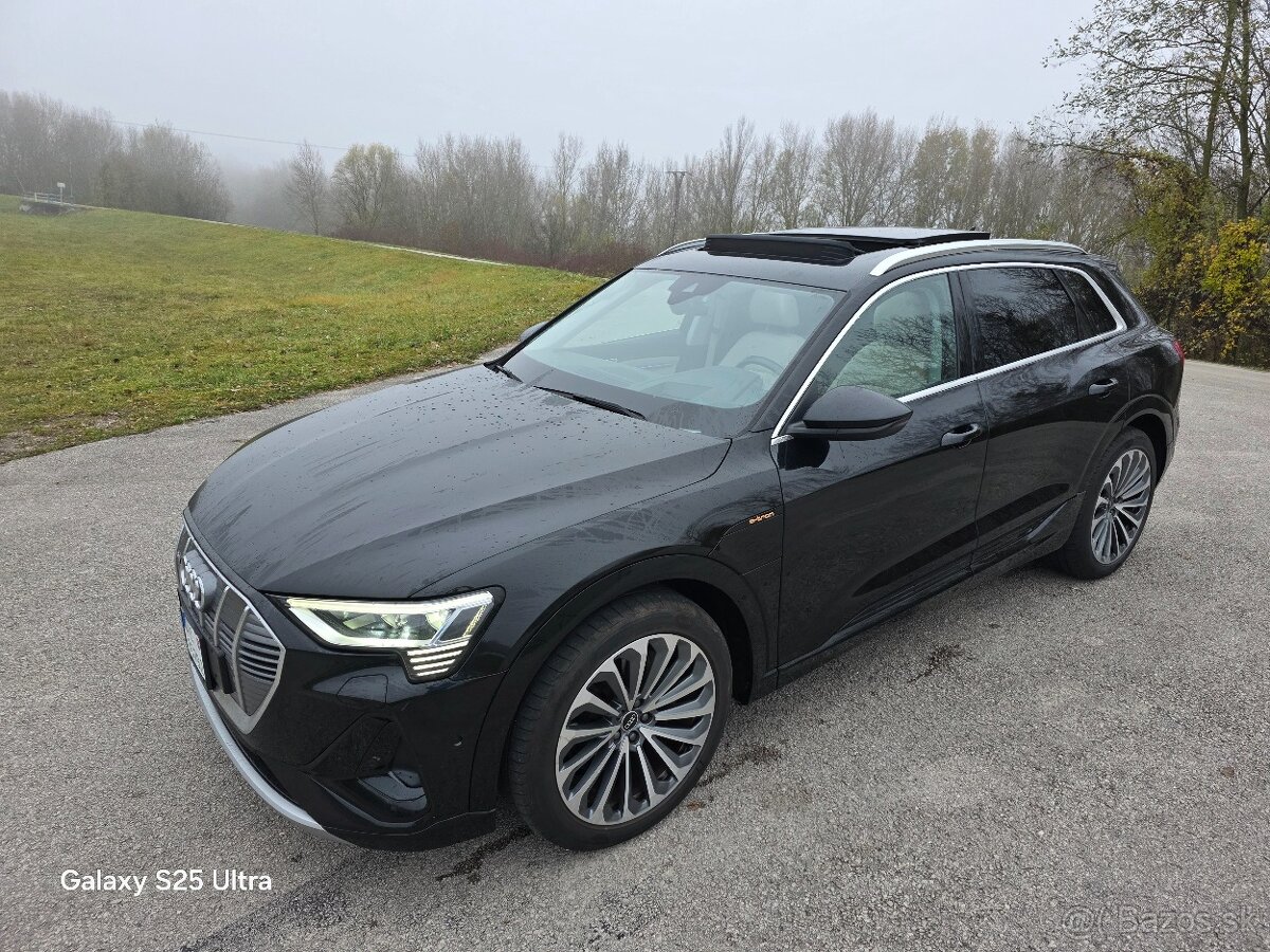Audi e-tron 55 S-LINE 300 kW 408PS Quattro, Panoráma,Matrix - 19
