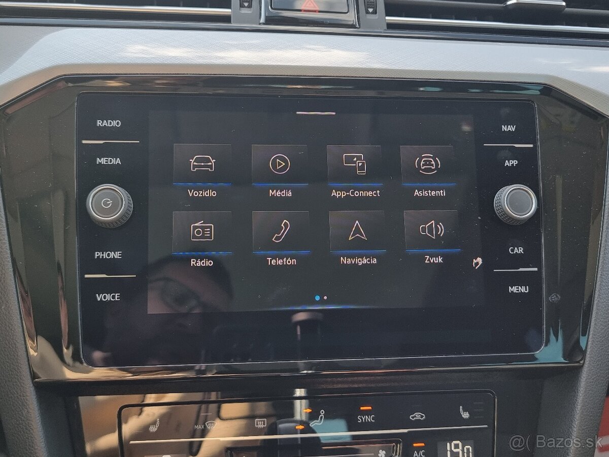 Volkswagen Passat Variant 2.0TDI Elegance DSG za 17.490 € - 19