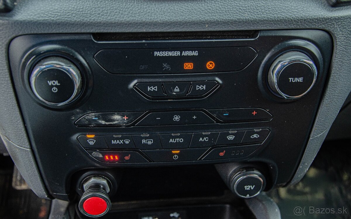 Ford Ranger 3.2 TDCi DoubleCab 4x4 WildTrak A6 - 19