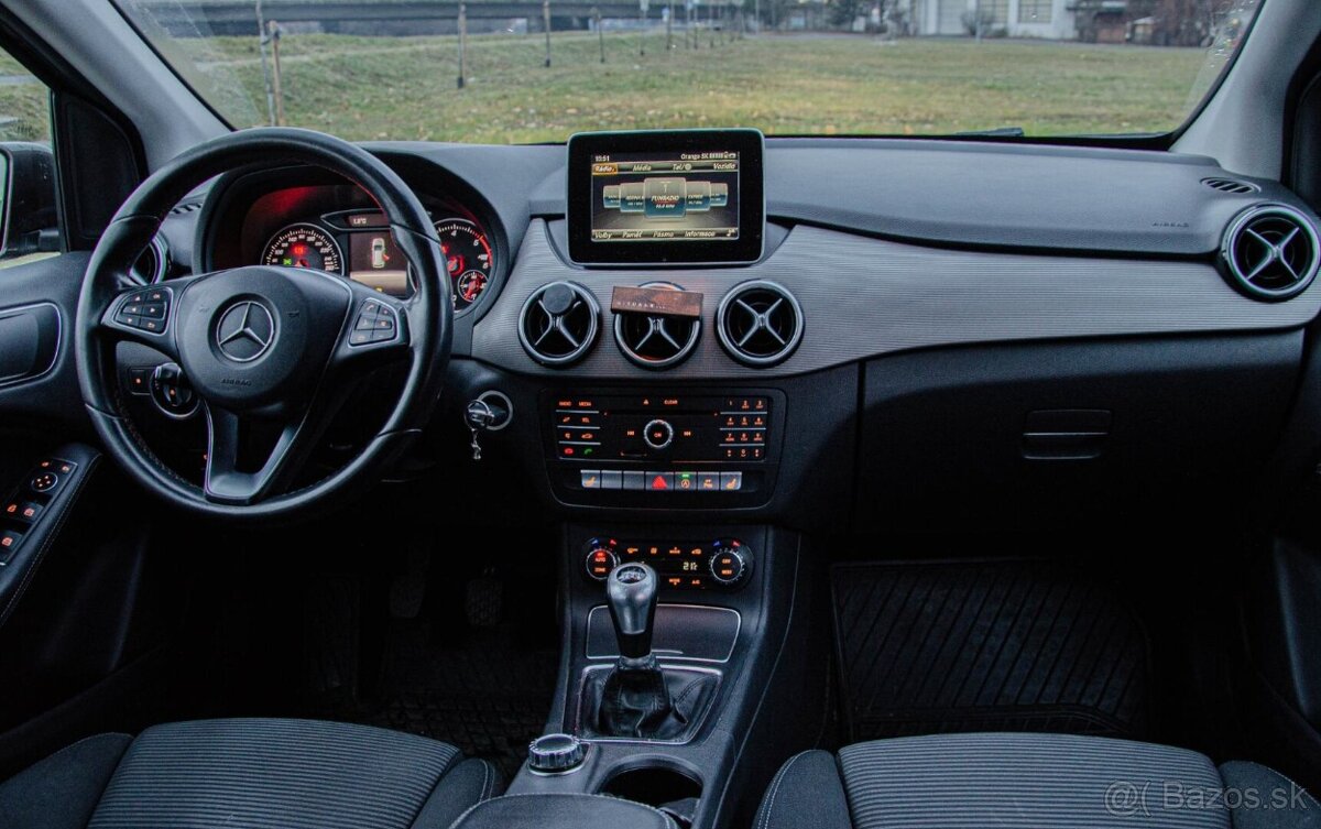 Mercedes-Benz B trieda 180 d - 19