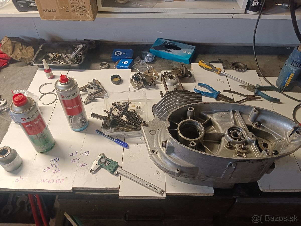 SERVIS A ÚPRAVY MOTORIEK - 19