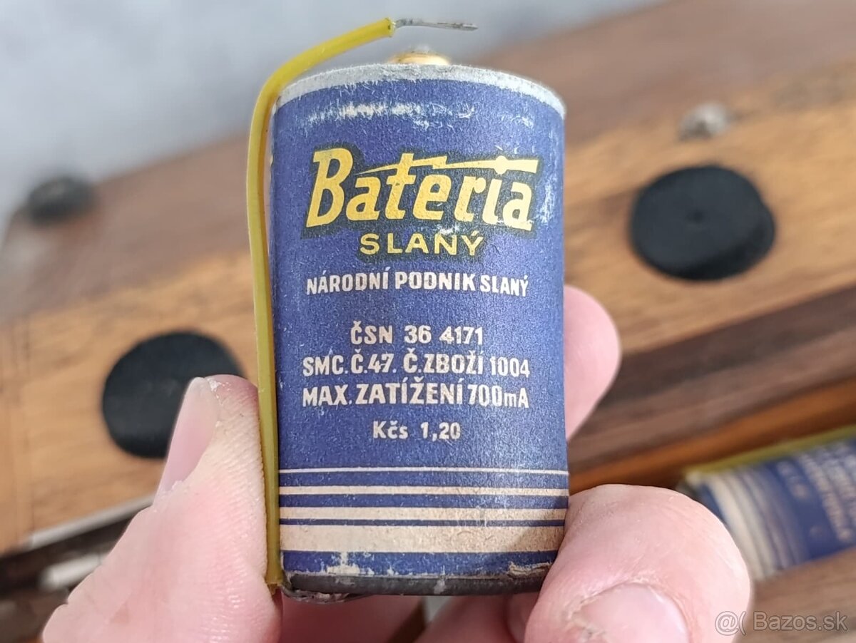 Starý vzhledově velice zachovalý německý přístroj - 19