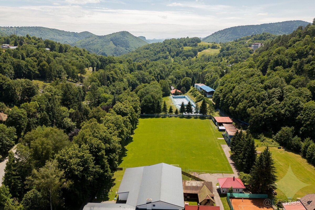Zvýhodnená cena: Exkluzívne na predaj priestranný čiastočne - 19