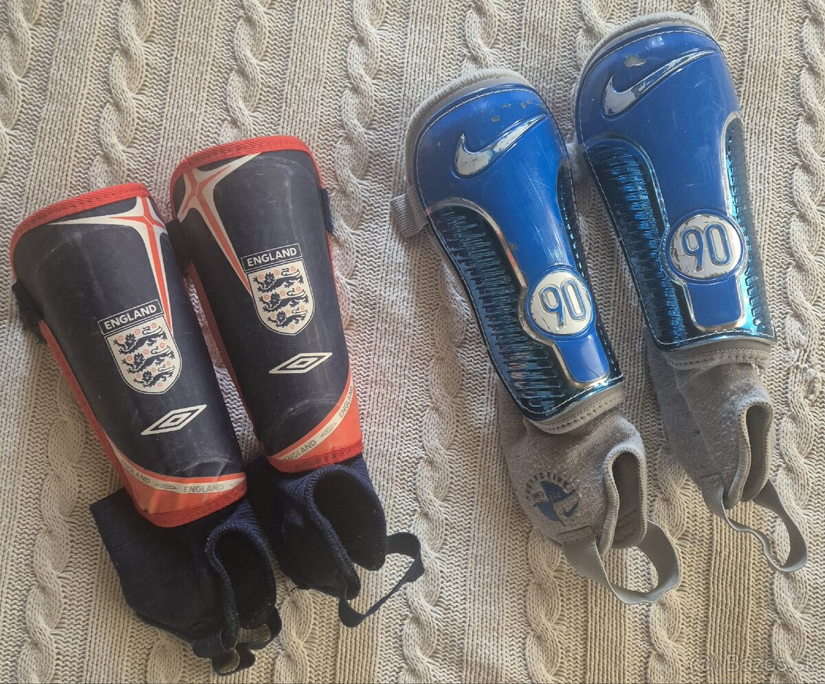 Fotbalové dresy, kopačky, chrániče, štucne - 19