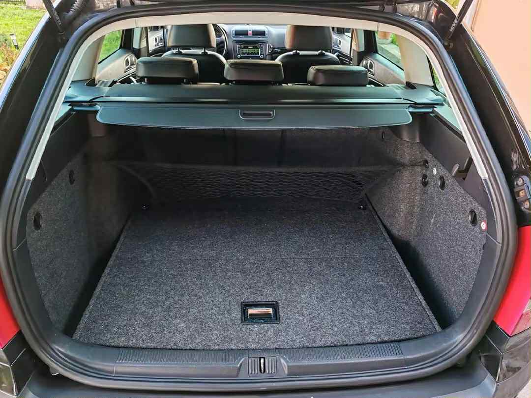 Predám Škoda Octavia 2 II L&K 1.8TSI 118kw 160k s SK ŠPZ - 19