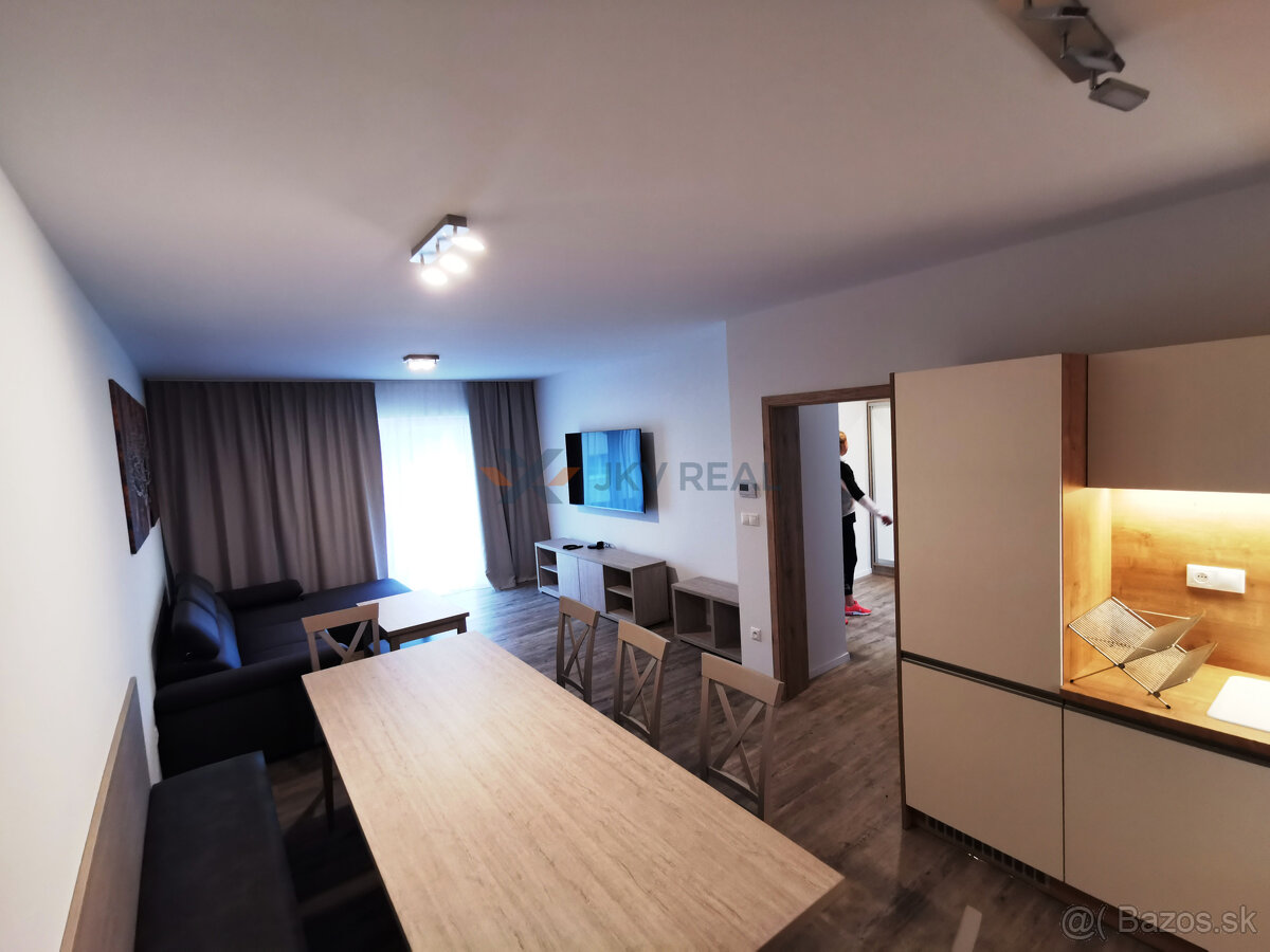 POSLEDNÝ VOĽNÝ DOM - Rodinný dom na prenájom v Porube - 19