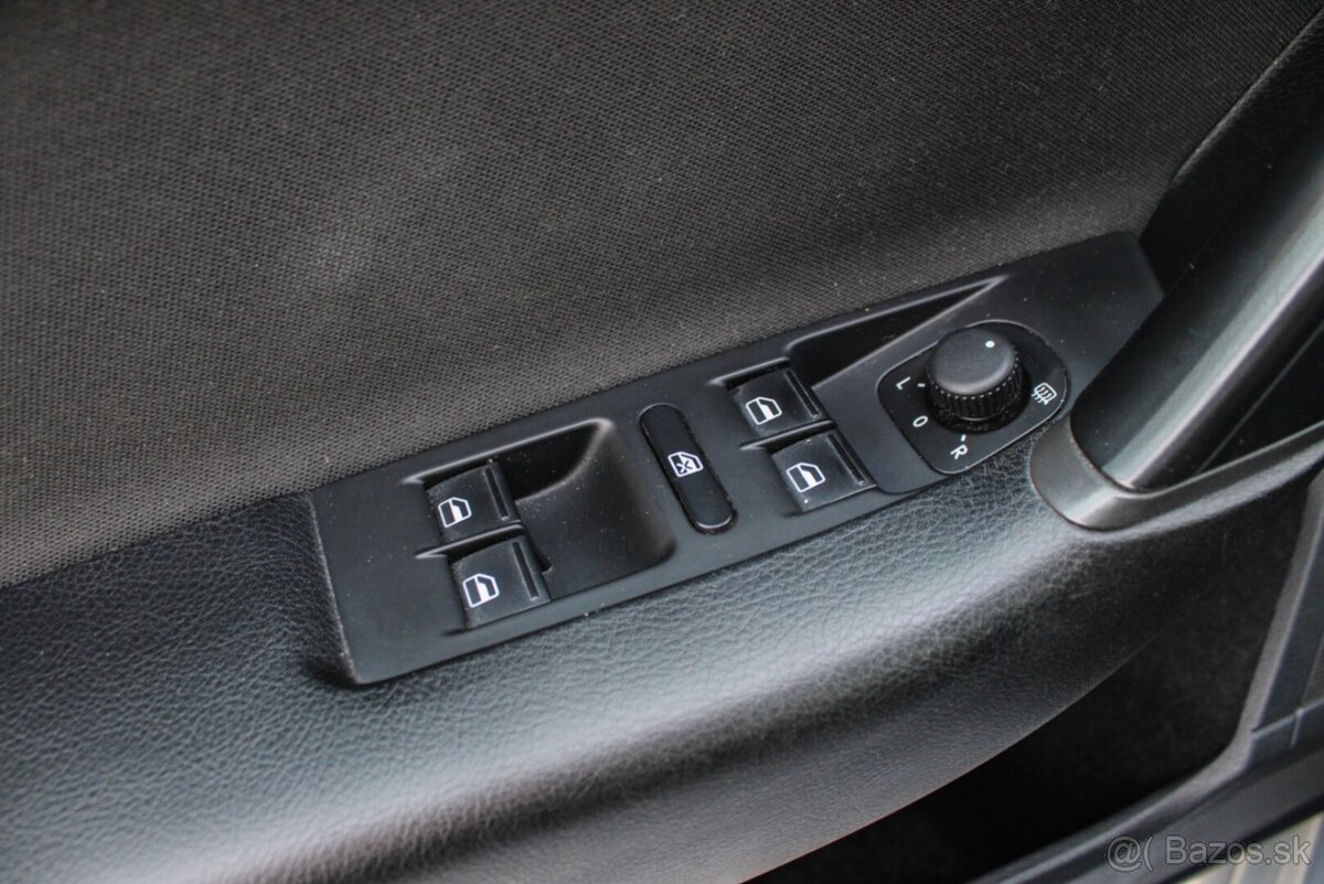 Volkswagen Passat B7 Sedan 2.0 TDI BMT - 19