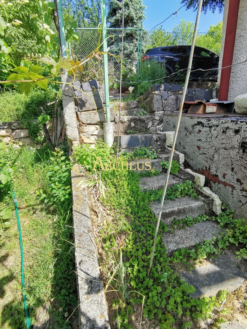 Záhrada s chatkou Štitáre - Nitra - 19