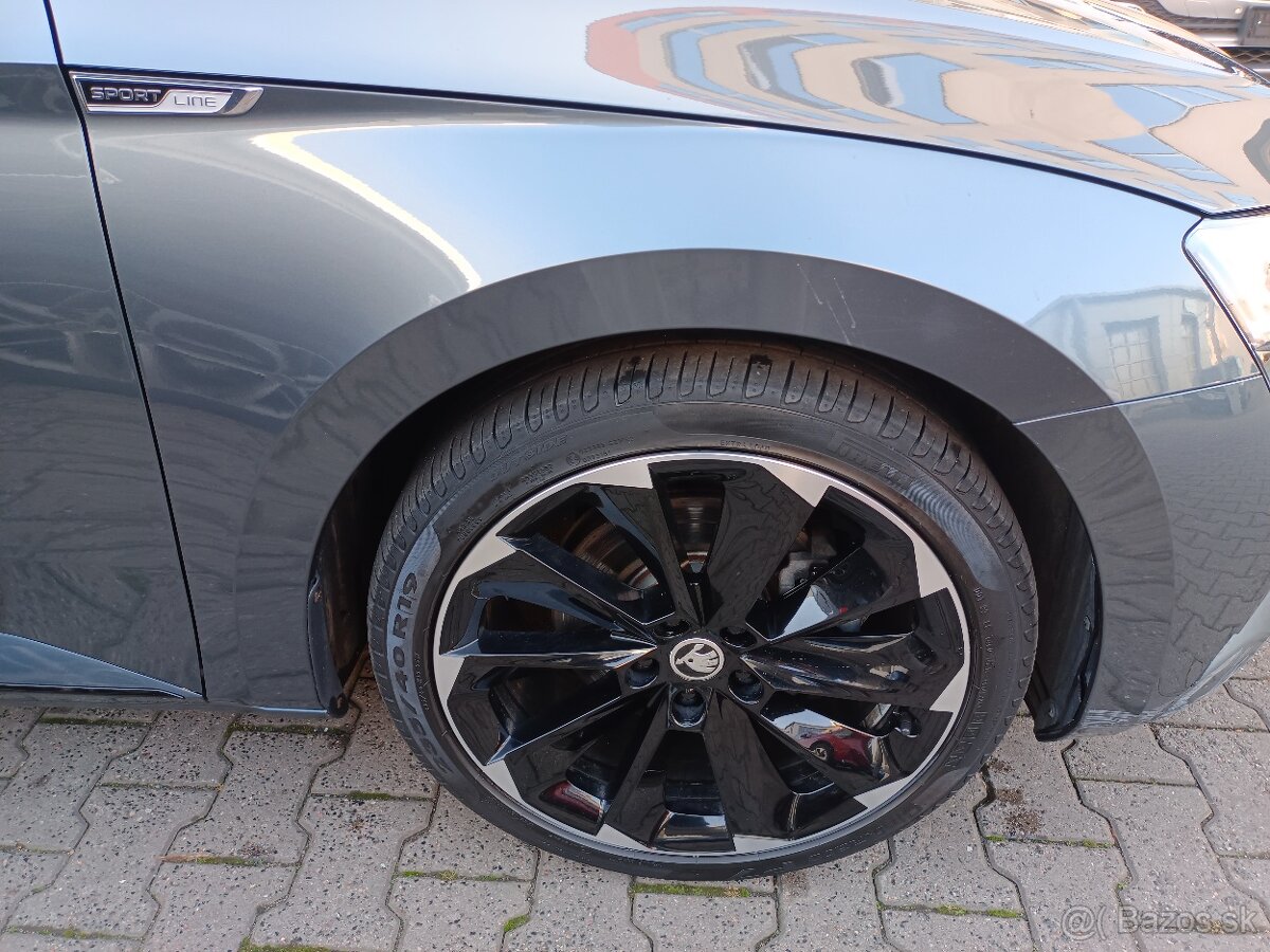 Škoda Superb iV Combi TSI 160kW Sportline - záruka Autodraft - 19