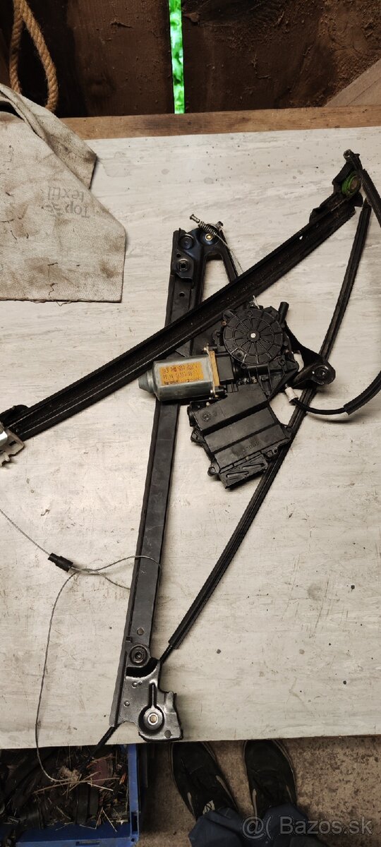 Rozpredám VW Sharan 1998 len diely na foto - 19