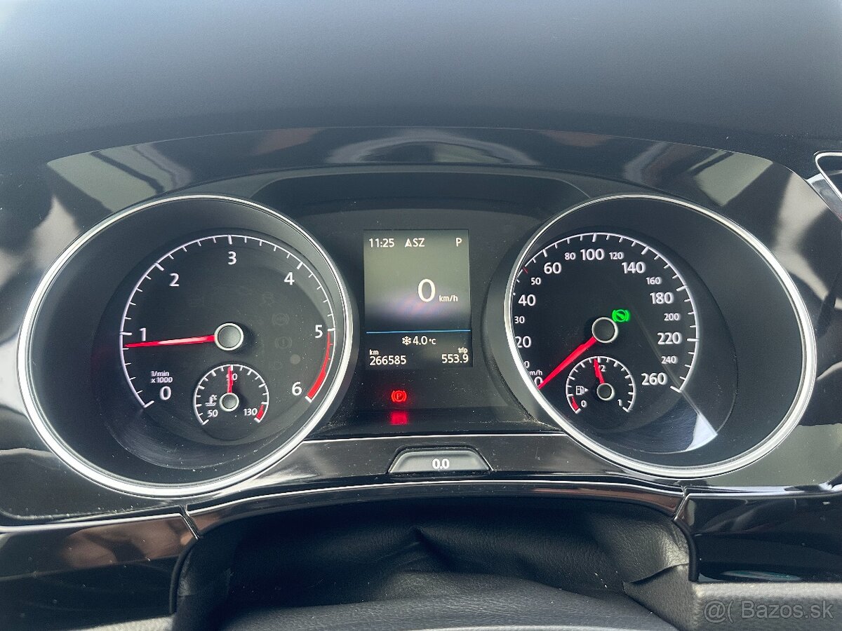 Touran R-Line DSG 2.0 TDI (140 kW) - 19