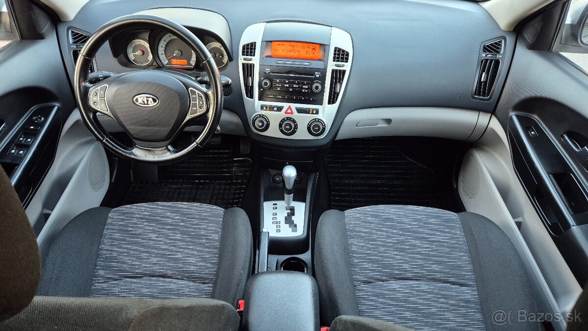 Kia Ceed benzín Automat - 19