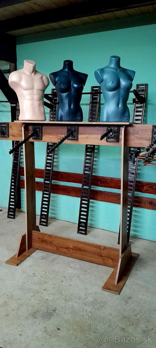 Zariadenie do predajne s textilom - 19