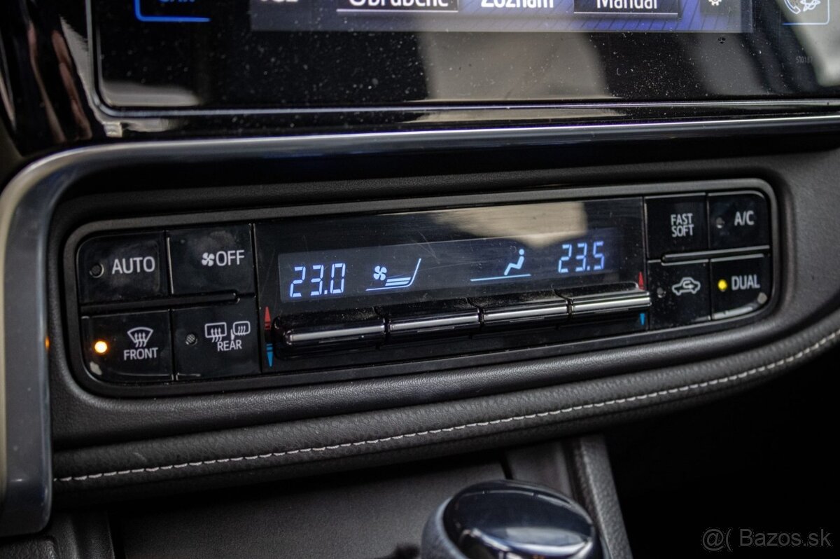 Toyota Corolla sedan 1.6 Ececutive - 19