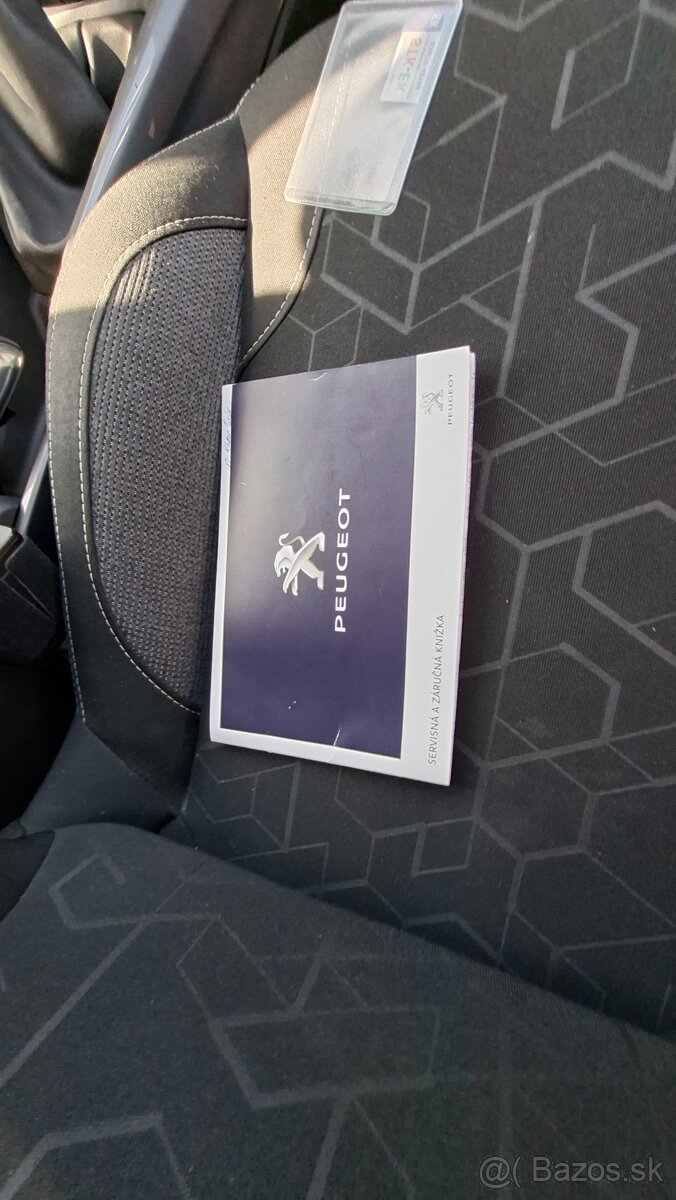 PEUGEOT 2008 1.2 BENZ - 19