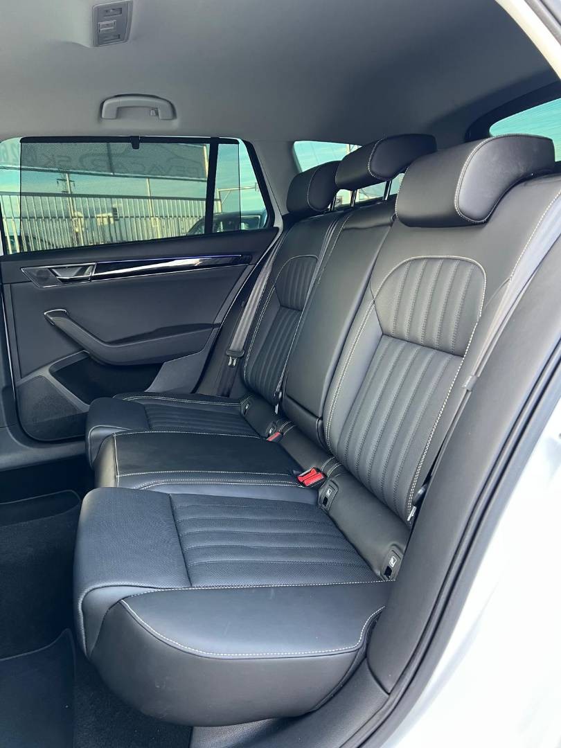 Škoda Superb Combi 2.0 TDI SCR L&K DSG - 19