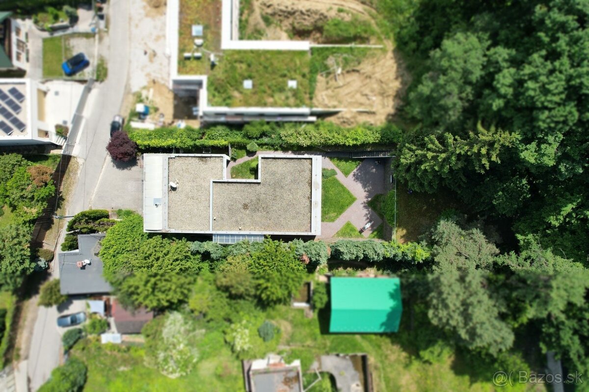 Výnimočný 6 izbový rodinný dom pri lese, Dúbravka - 19