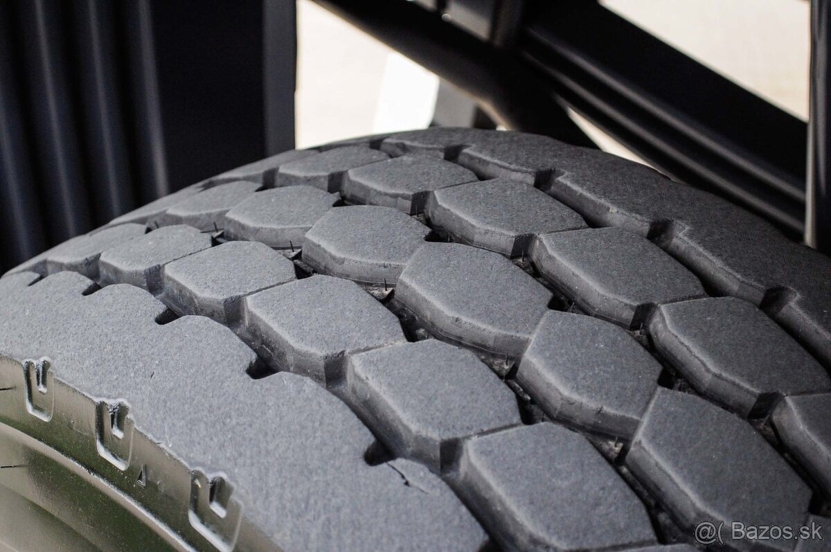 SCANIA P440 4X4 TROJSTRANNÝ SKLÁPAČ / VYKLÁPAČ LEN 53.000KM - 19