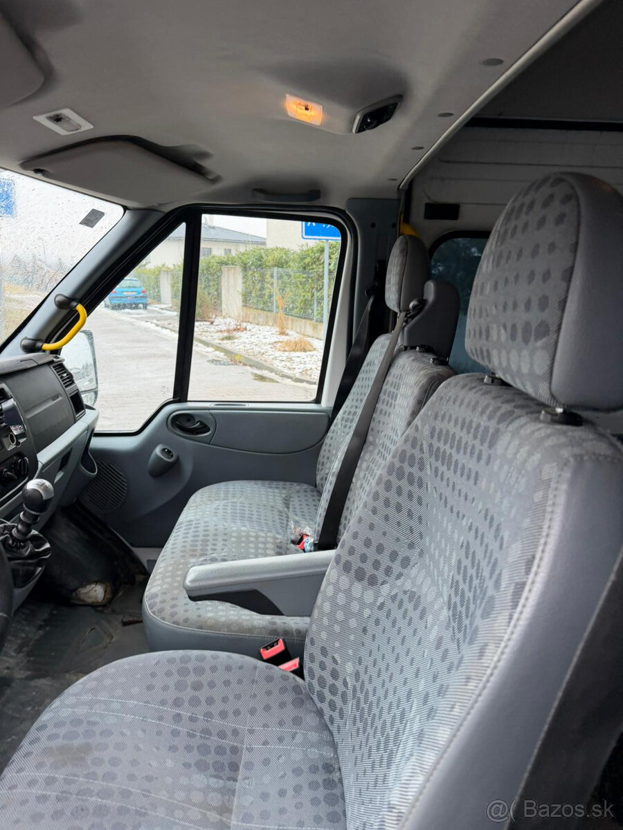 Ford Transit – 6 míst, klima, tempomat, dobrý stav - 19