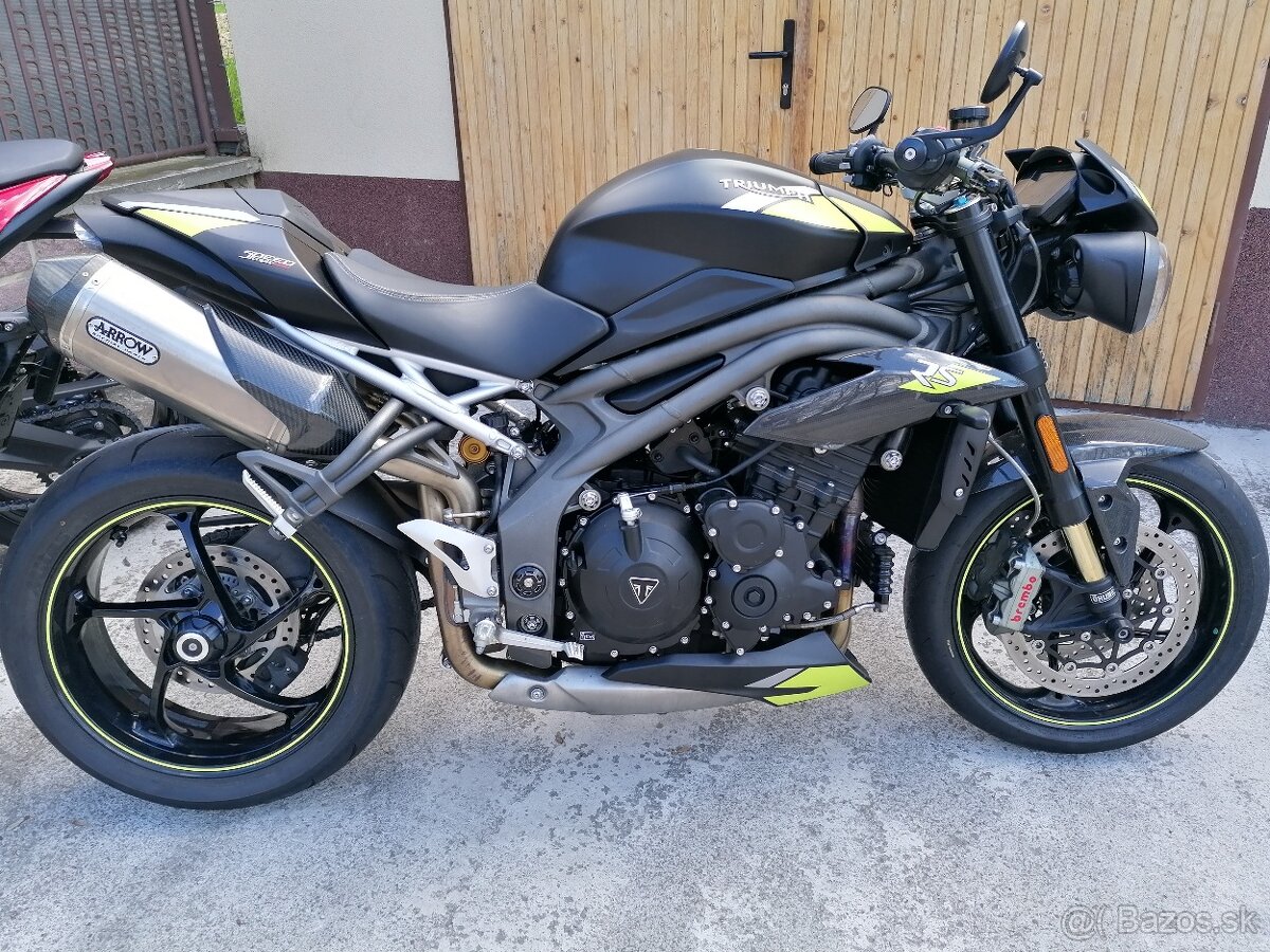 TRIUMPH 1050 Speed Triple RS 4/2021 - 19
