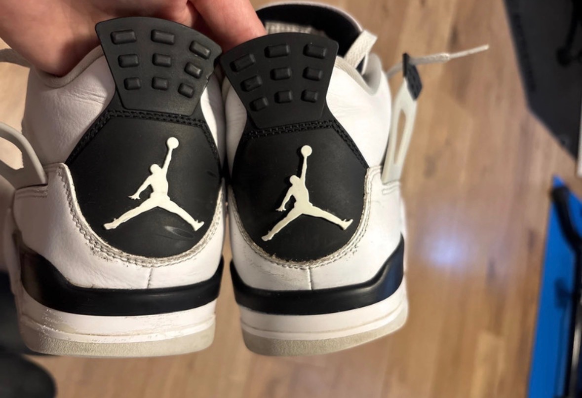 Jordan 4 retro - 19