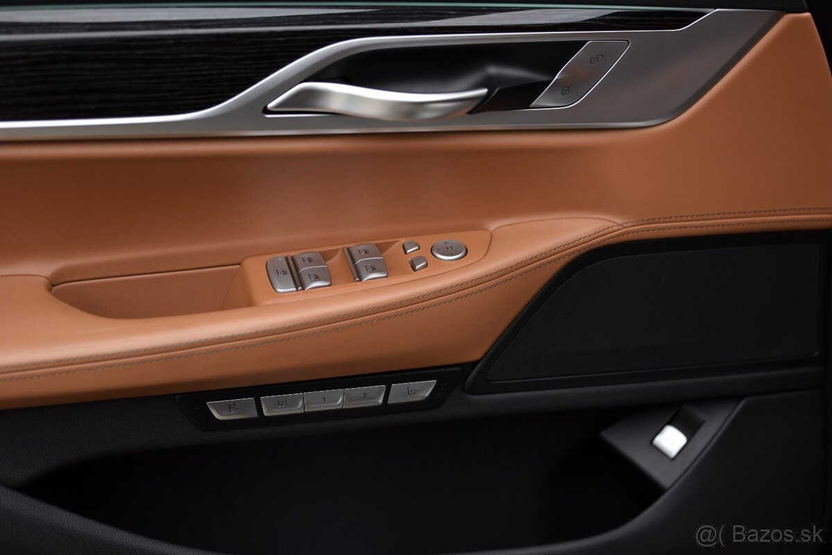 BMW Rad 7 740 xDrive - 19