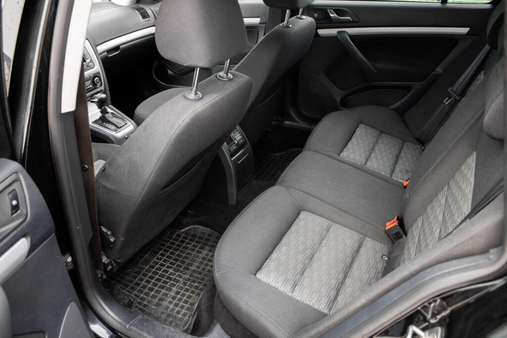 Škoda Octavia Combi 1.6 TDI, 77 kW (2013) - 19