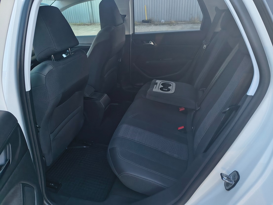 2021_PEUGEOT 308 combi HDi130_8129€ netto_ZÁRUKA_ - 19