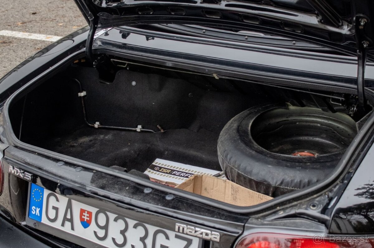 Mazda MX-5 Miata 1,8 benzín - 19