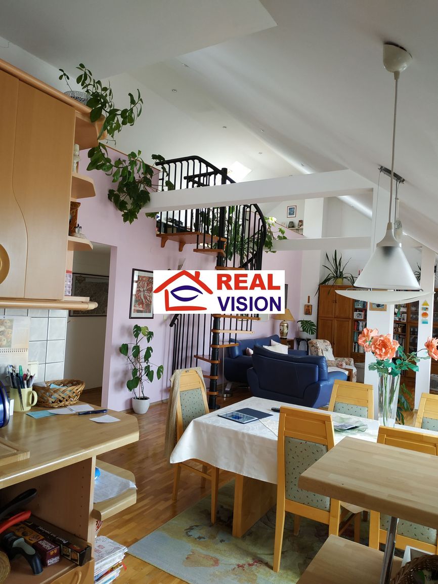 Predaj 5 izbový slnečný mezonet 179 m2, 146 m2 úžitková Popr - 19