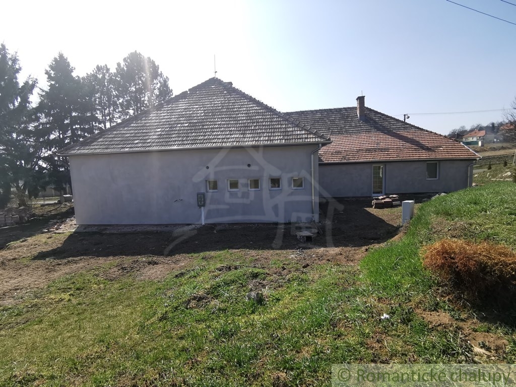 Rodinná vila vhodná aj na podnikanie v pohraničnej obci Sl - 19