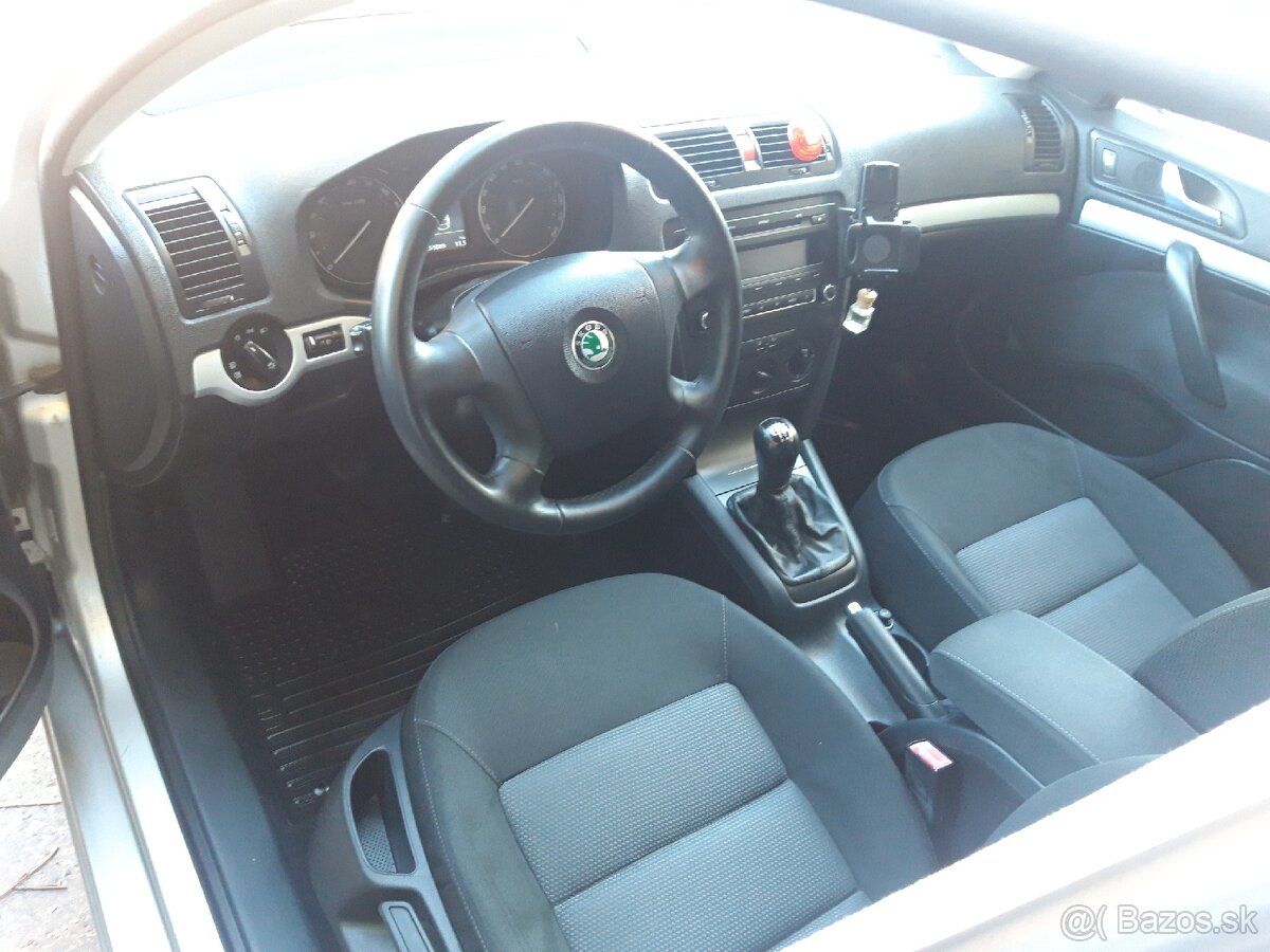 Škoda Octavia II combi - 19