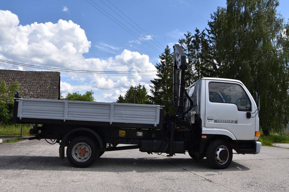 Nissan Cabstar trojstranný vykápač s rukou - 19