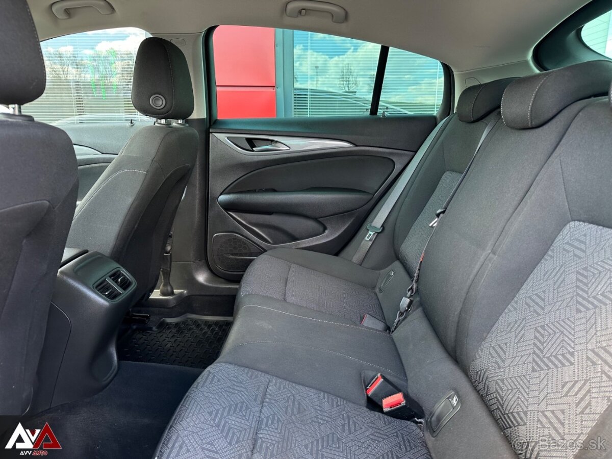 Opel Insignia 1.5 Turbo S&S Excite, Pôvodný lak, 56 220km,SR - 19