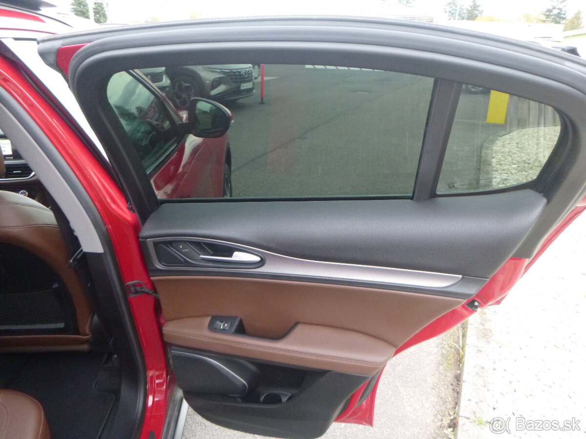 Alfa Romeo Stelvio 2,2 JTD Q4 2020 - 19