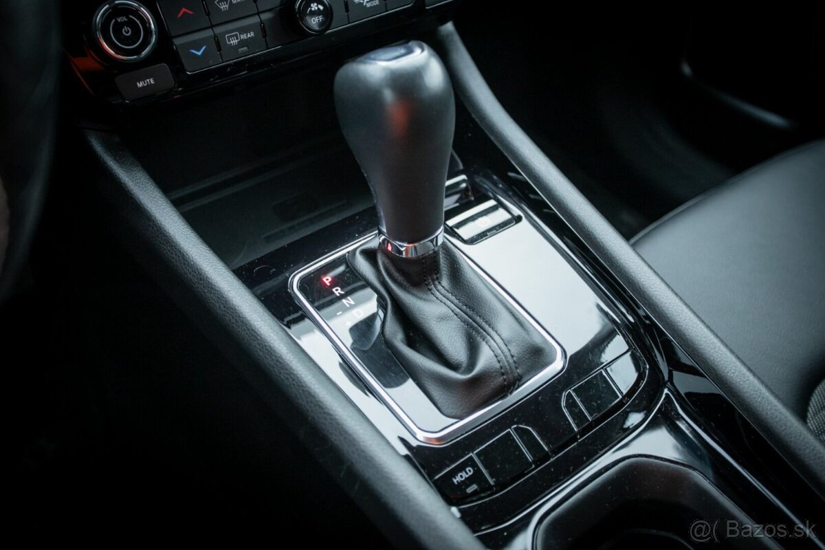 Jeep Compass 1.5 e-Hybrid Night Eagle, 96kW, AT7 - 19