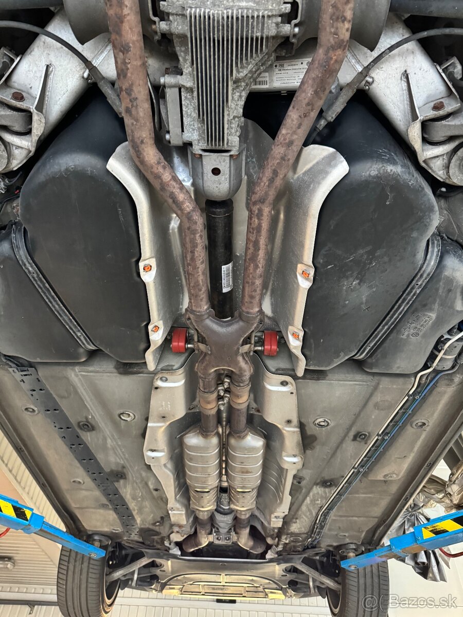 VW PHAETON 4.2 V8 INDIVIDUAL - 19