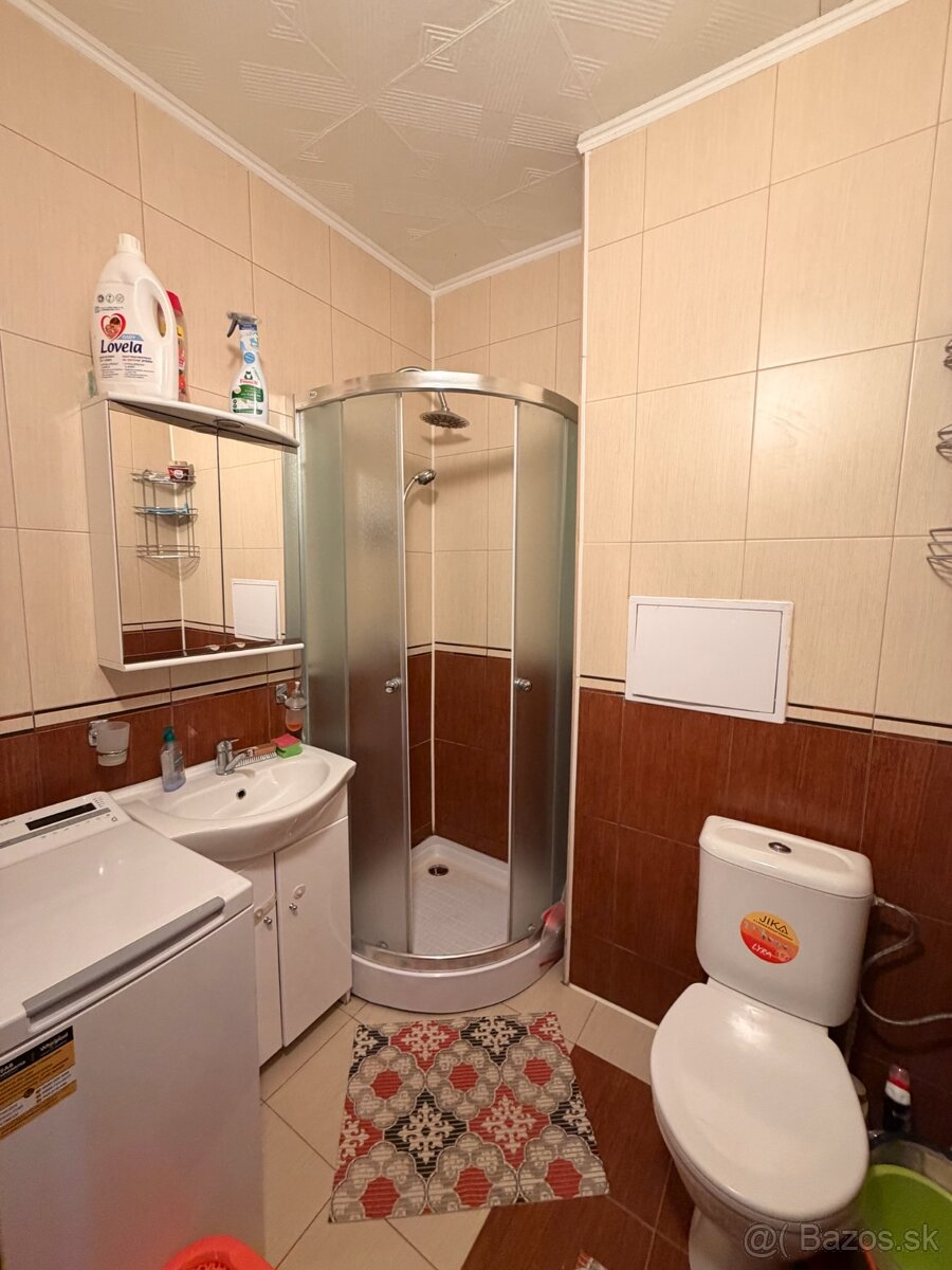 Na prenájom 2 izbový byt - 19