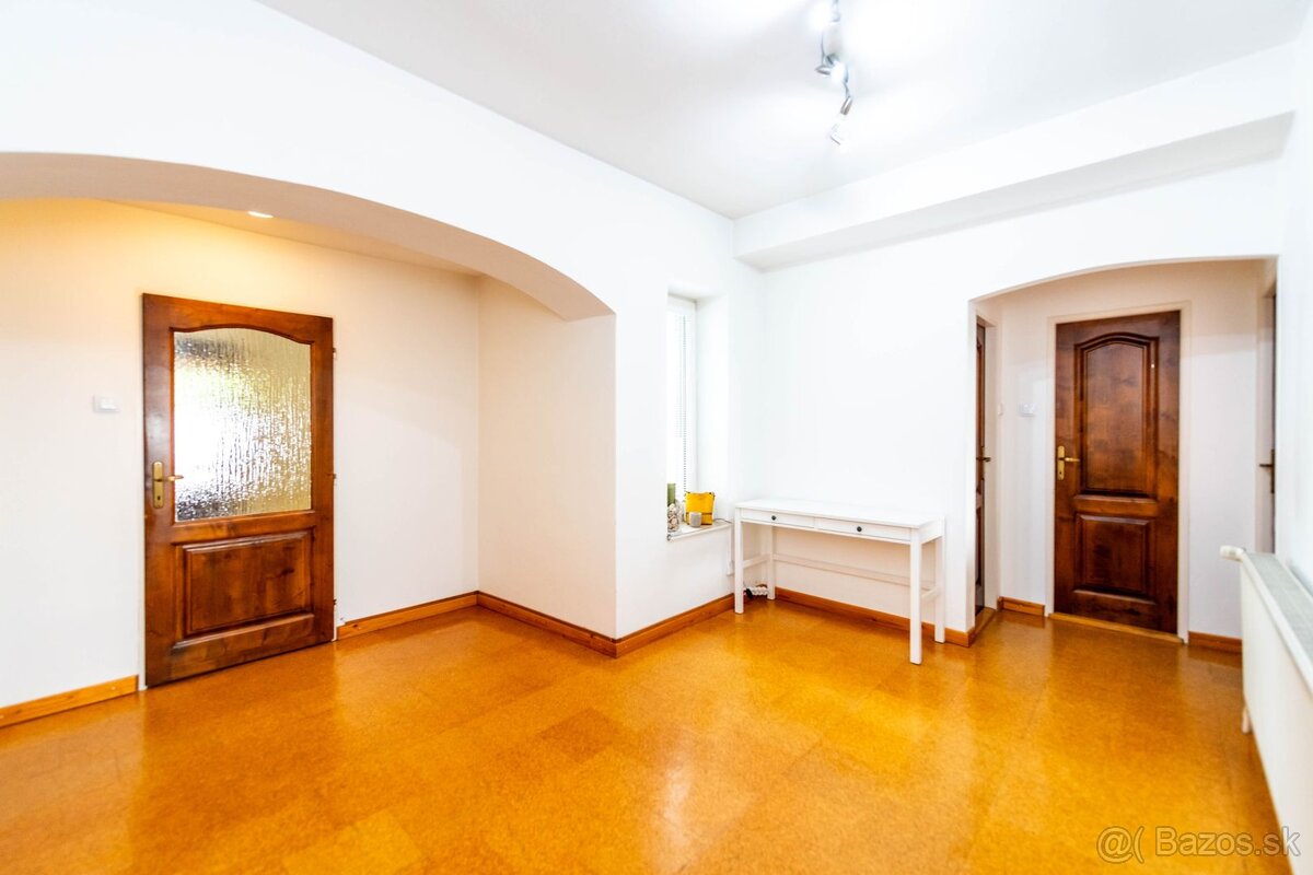 REZERVOVANÉ Predaj RD sprostredkuje realitný maklér Patrik - 19