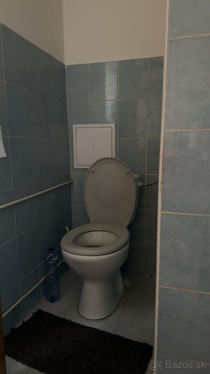 NA PREDAJ: 2i byt s balkónom v pôvodnom stave Valaská ul.TDH - 19