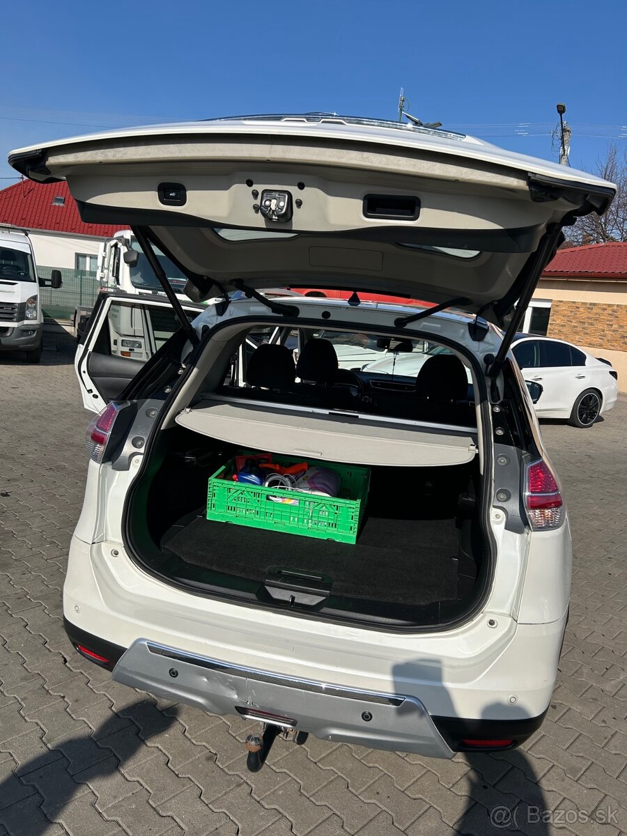 Nissan X-Trail 2.0 dCi Tekna Xtronic 4x4 - 19