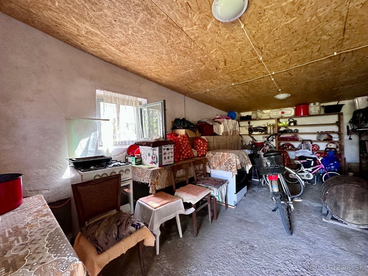 MAĎARSKO - SZENDRO 4 IZBOVÝ RODINNÝ DOM NA KĽUDNOM MIESTE - 19