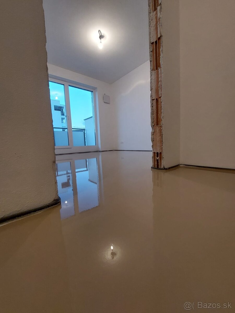 Podlaha, dvere, schody - 19