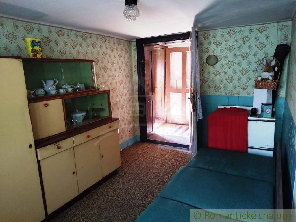 Priestranný dom s veľkou 1767 m² záhradou pre mladú rodinu - 19