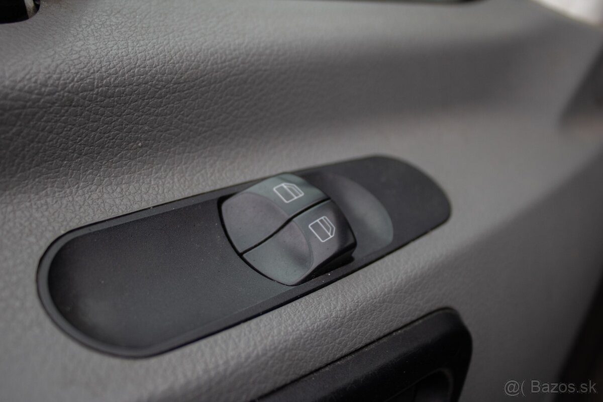 Volkswagen Crafter Dodávka 35 2.0 TDI LR - 19