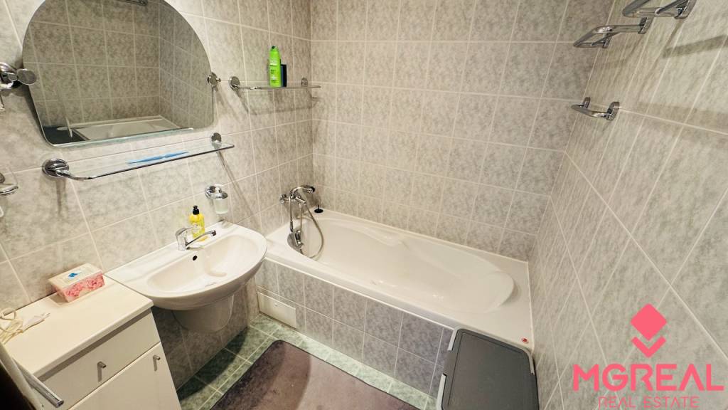 Na predaj 4 i byt s loggiou a výťahom 82 m2 v Prievidzi - 19